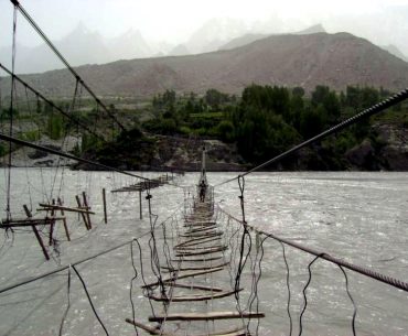 Висящият мост Хюсаини, Пакистан