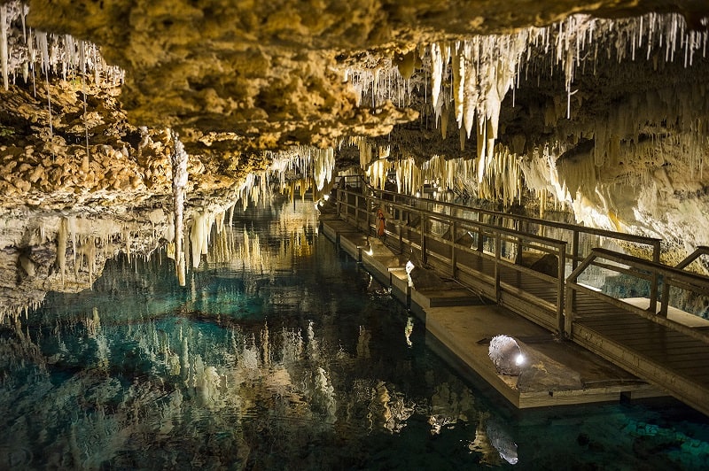 Фантастичната пещера