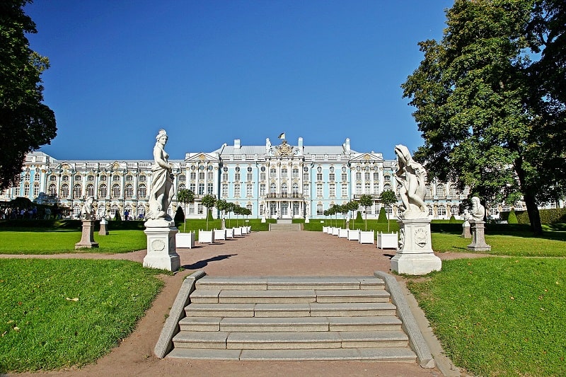 Екатерининският дворец